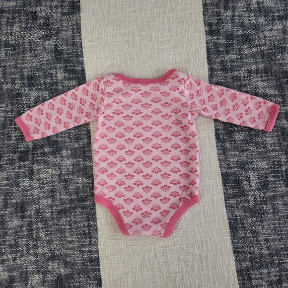 Luvable Friends Floral Pink Onesie (3 to 6 months) - Picture 2 of 3